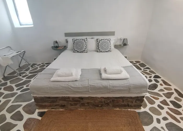 Soros Antiparos 3*