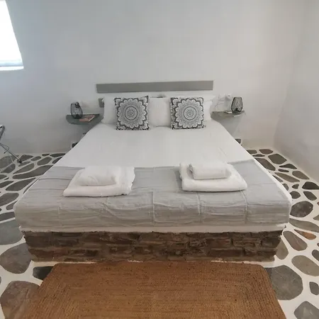 Soros Antiparos 3*
